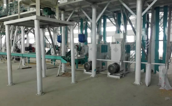 <a href=http://g-ma.cn/product/6/ target=_blank class=infotextkey>玉米深加工機(jī)械</a>